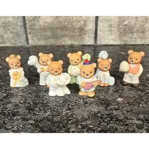 7 Vtg Homco Bear Figurines: 1-1426 King, 1-1430 Easter, 4-1438 Dino PJs & 1-1449